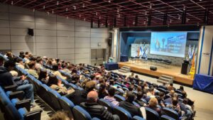 כנס העתודה הטכנולוגית בתוכנה - דוד אברמוב ראש המגמה מציג את המסלול