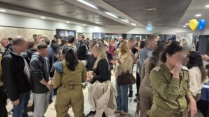 כנס העתודה הטכנולוגית - נציגי הצבא מציגים את התפקידים ואפשרויות השיבוץ