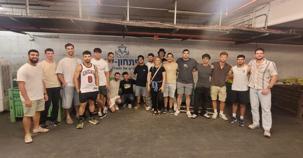 לוחמים להייטק 8 בהתנדבות בפתחון לב